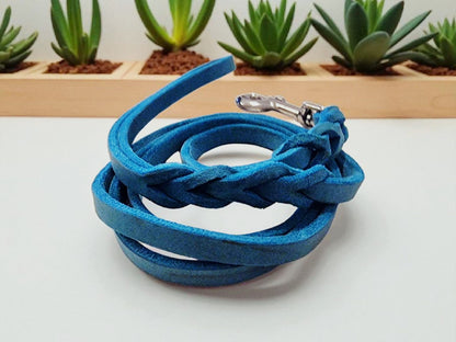 Gray leather leash with black fittings